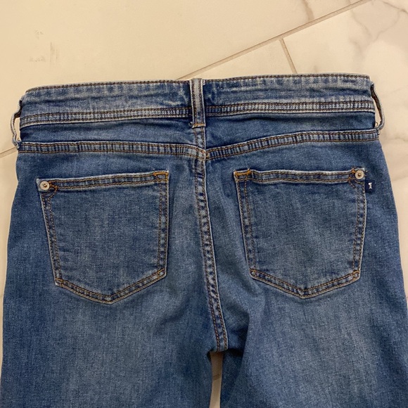 Pilcro Slim Boyfriend Crop Jeans. Size 26. Jeans are in good condition - Picture 16 of 16